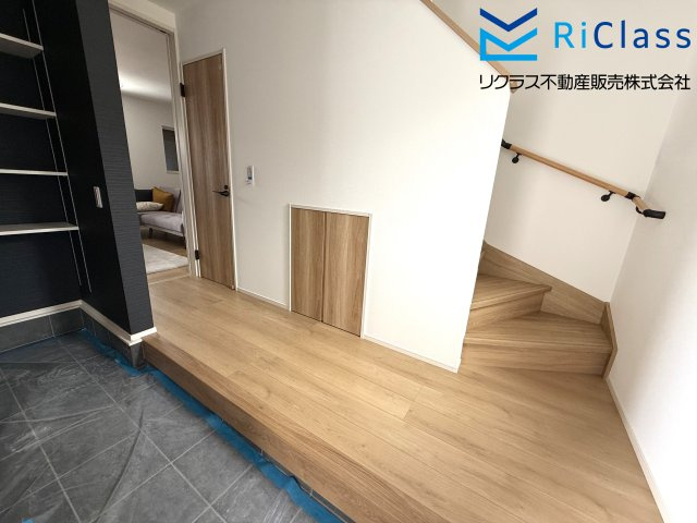 新築戸建　神戸市北区緑町２丁目1　1号棟の玄関