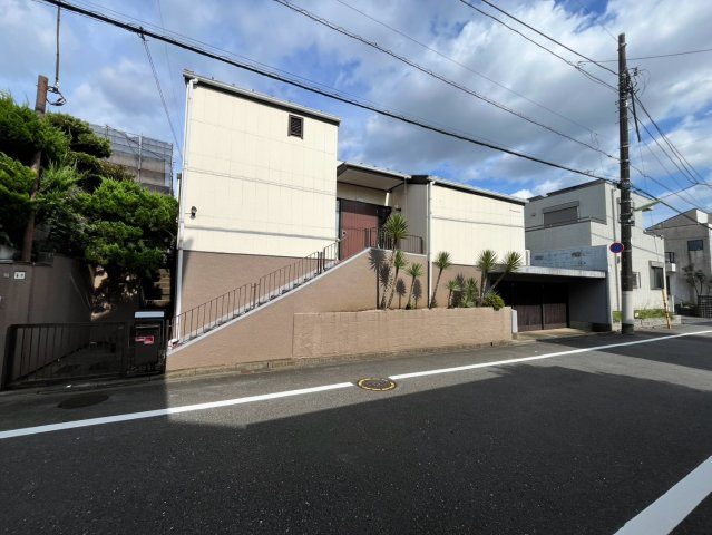 世田谷区中町　建築条件なし売地の前面道路含む現地写真|2026.08.20撮影