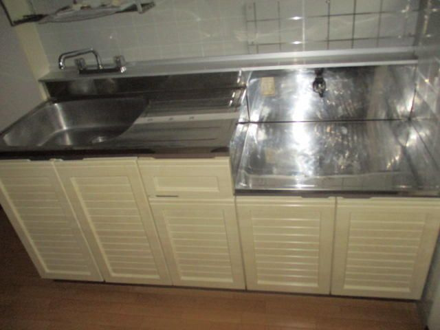 横浜市港北区岸根町の賃貸マンションのキッチン