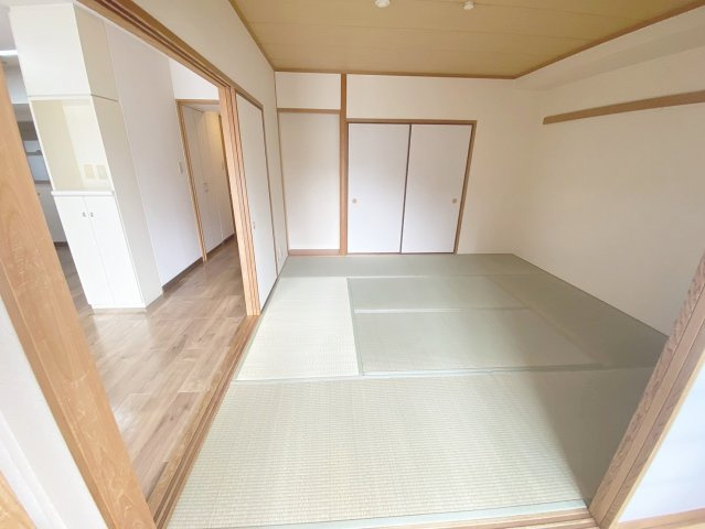 ソリオ宝塚東館の居間・リビング