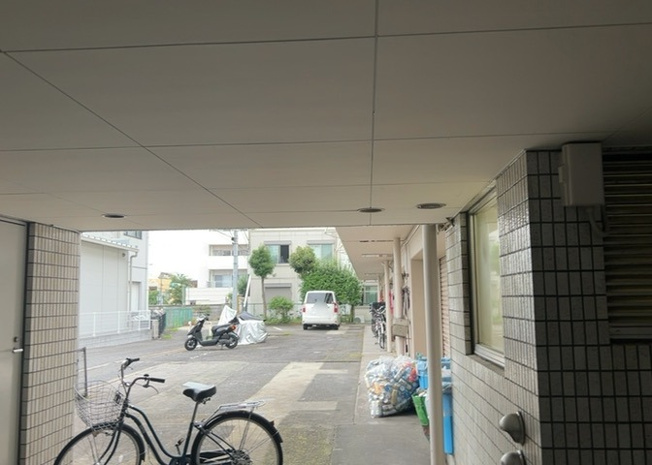【駐輪場】 | メゾン・ド・ノア元横山 | マンションの駐輪場は、事前に空きがあるか確認を取ると安心です。せっかく入居したのに駐輪スペースがない！なんてことになったら大変ですよね。そこで、内見時や購入前にはまず事前に確認しておくと良いでしょう。