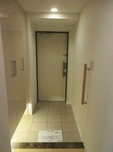 【玄関】