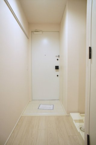 プライムメゾン大塚の玄関