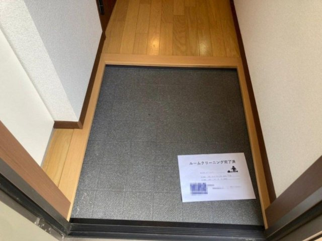 松戸市樋野口のアパートの玄関
