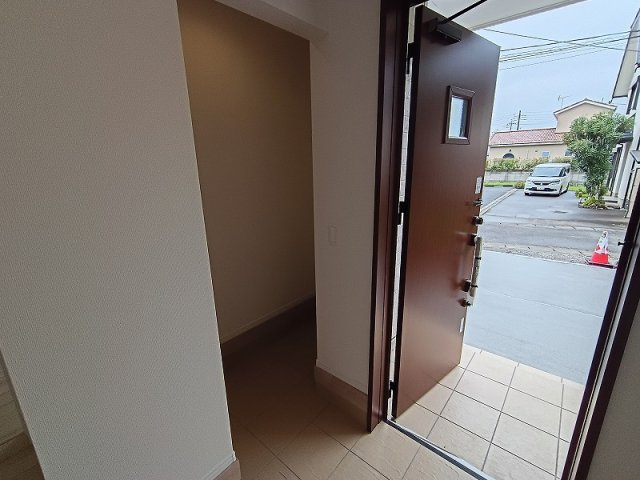 ハートフルタウン 高崎市並榎町新築の玄関|現地撮影