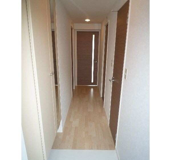  スコルピアス　板付小学校区の内装