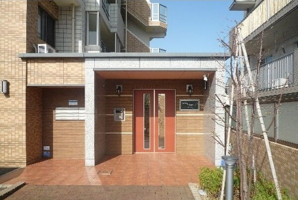  スコルピアス　板付小学校区のエントランス