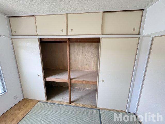 光明台26号棟の収納