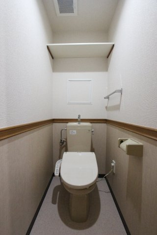 トリニティのトイレ|参考写真です。現況優先。
