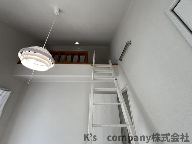 ◎藤沢市鵠沼海岸5丁目　中古戸建の内装|約5.2帖のロフト付き◇◇