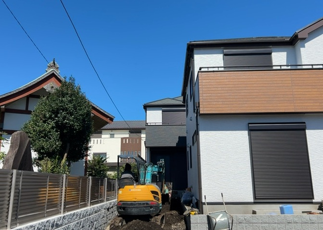 【外観】 | 現在は更地となっています。現地をご見学に行く際は、道路の幅や周辺の交通量、施設などをご確認頂くことをおすすめします！ある程度イメージをつけたいという場合は、同売主の施工事例や完成パースもお見せします。