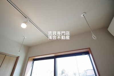 【設備】 | シエスタヴィラ橋本ヴェルデ | 室内物干し
