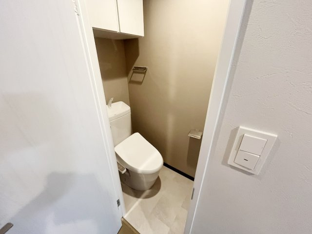 葛飾区奥戸２丁目の賃貸マンションのトイレ
