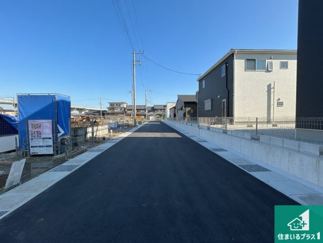 1(土)2(日)現地説明会　磯城郡田原本町黒田　新築一戸建ての前面道路含む現地写真|駅やスーパー、小学校・中学校等日常生活に欠かせない情報や道のりもご紹介いたしますのでお気軽にご相談ください。