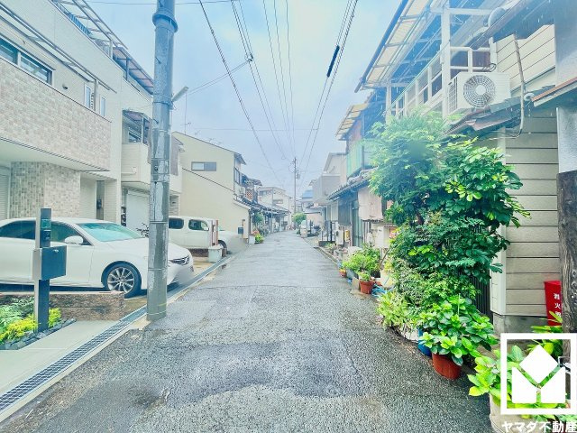 尼崎市大庄北５丁目の前面道路含む現地写真|24時間換気システム搭載。一年中きれいな空気を保ち、衛生的で快適な室内環境を実現します。
