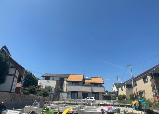 【展望】 | 眺望を気にして物件を探す場合、前面に建物が建っていないか現地で確認しましょう！前面に建物があると景色はもちろん、日当たりや風通しにも影響が出てきます。住んだ時のことを想像しながら現地見学をしましょう。