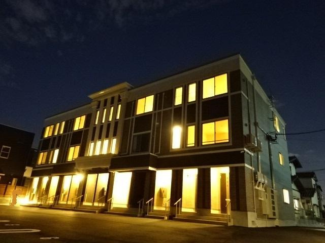 福岡市博多区板付４丁目のアパート