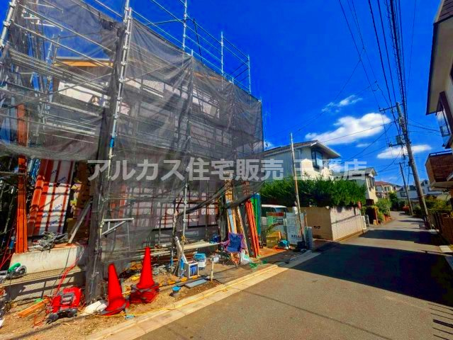 小平市仲町683番地　西武多摩湖線　一橋学園駅　新築戸建の前面道路含む現地写真