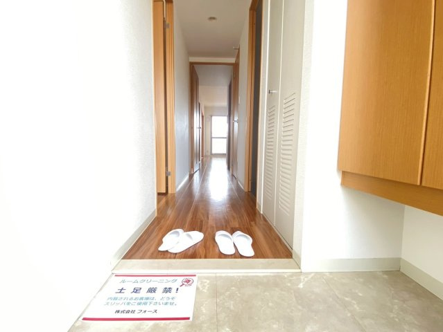 グリーンヒルズ高槻の玄関