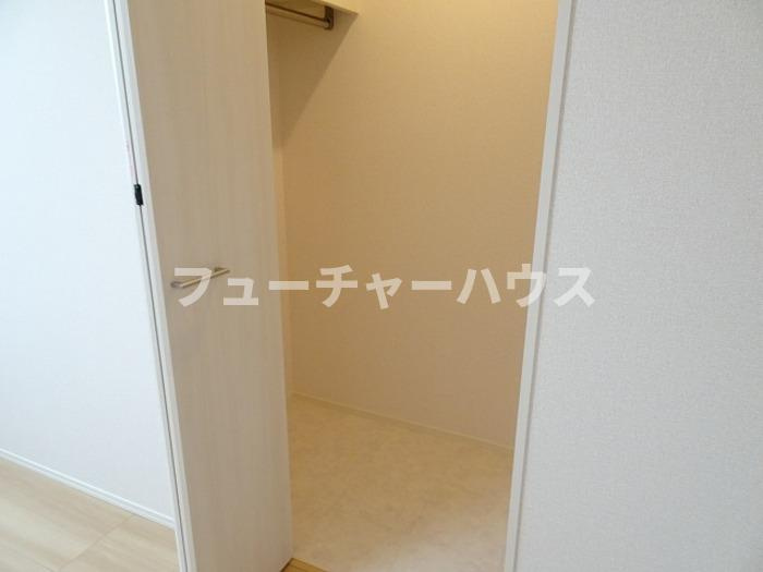 ティールーム湊　Ⅱの収納