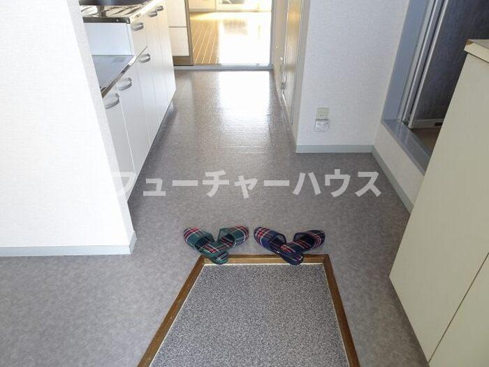 サニーヒルズ薬師台　Ａの玄関