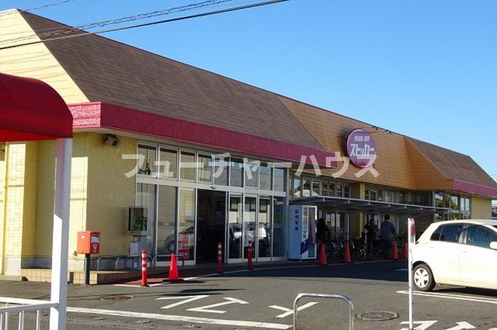 スクエアコートの周辺