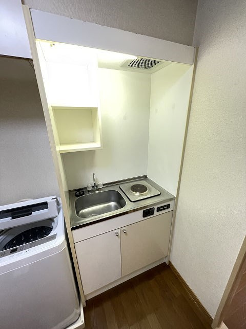 レオパレスツツミ28のキッチン