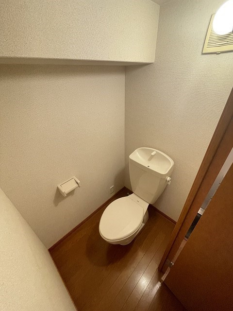 レオパレスドリーム甲東園のトイレ