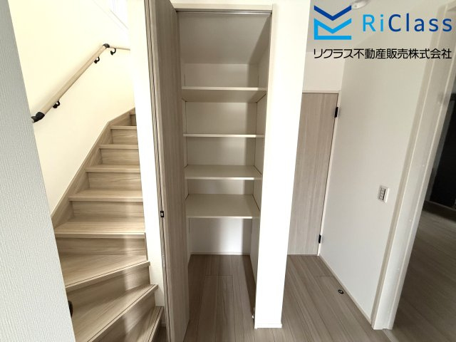新築戸建　神戸市北区緑町２丁目1の収納|こまごまとしたものを収納できそうですね