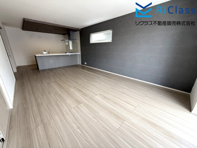 新築戸建　神戸市北区緑町２丁目1の居間・リビング|ゆったり過ごせるリビングです