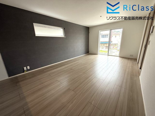 新築戸建　神戸市北区緑町２丁目1の居間・リビング|ゆったりとしたリビングです