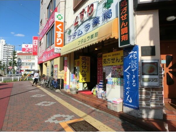 グランパークタワーの周辺
