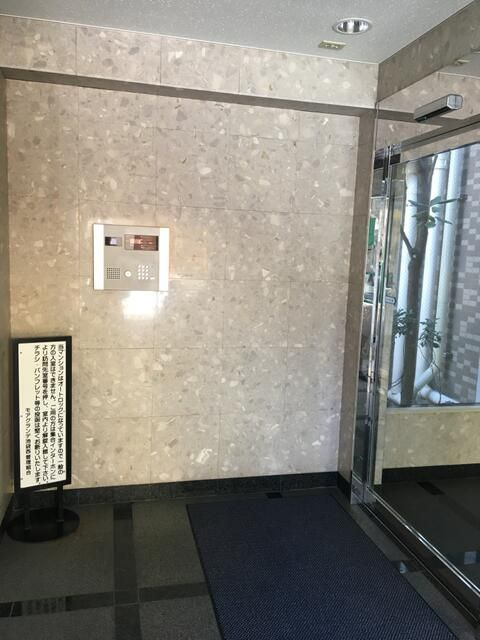 モアグランデ池袋西のエントランス