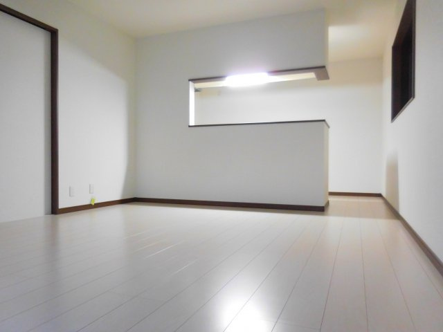 東五百住町2丁目貸家の居間・リビング