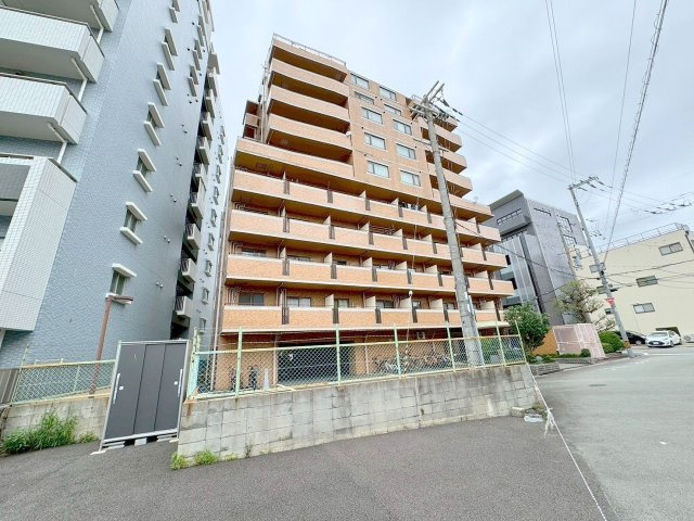 ダイアパレス新大阪の外観