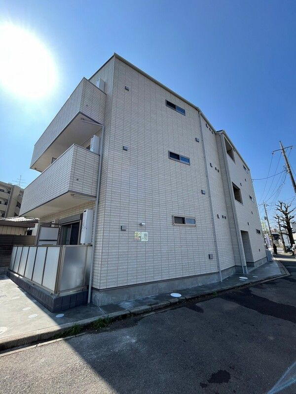 アーテルの外観
