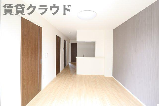 （仮称）市原市五井西新築アパートの居間・リビング|おしゃれな居間です