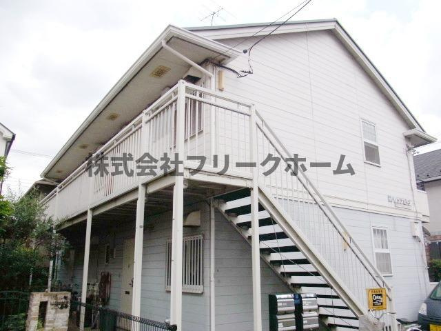 三鷹市井口１丁目のアパートの外観
