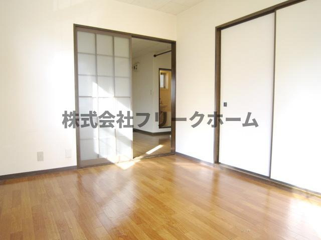 三鷹市井口１丁目のアパートの寝室