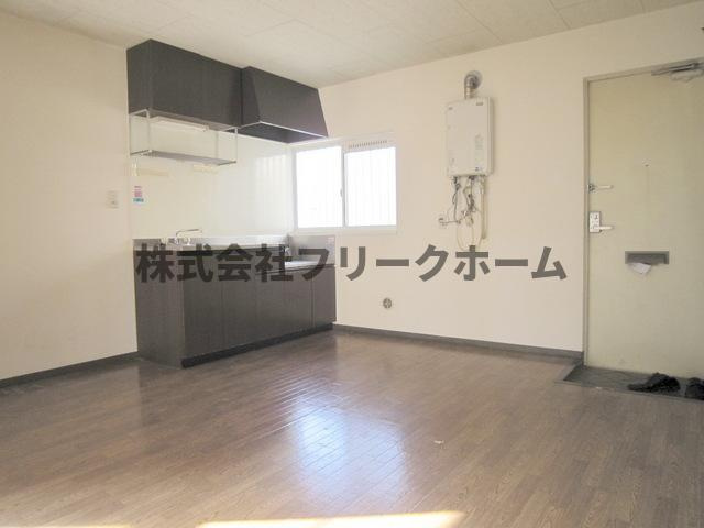 三鷹市井口１丁目のアパートの居間・リビング
