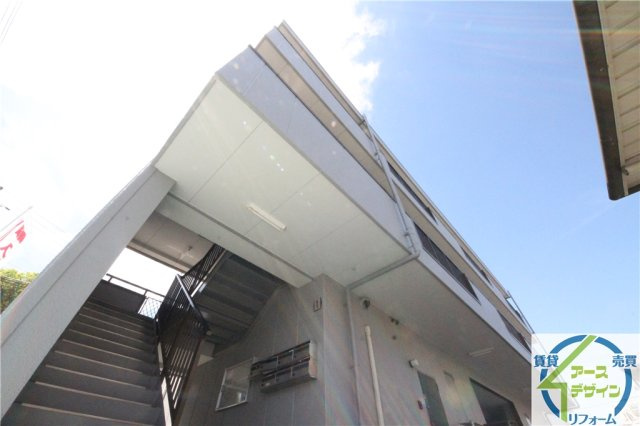 オーク伊川の外観