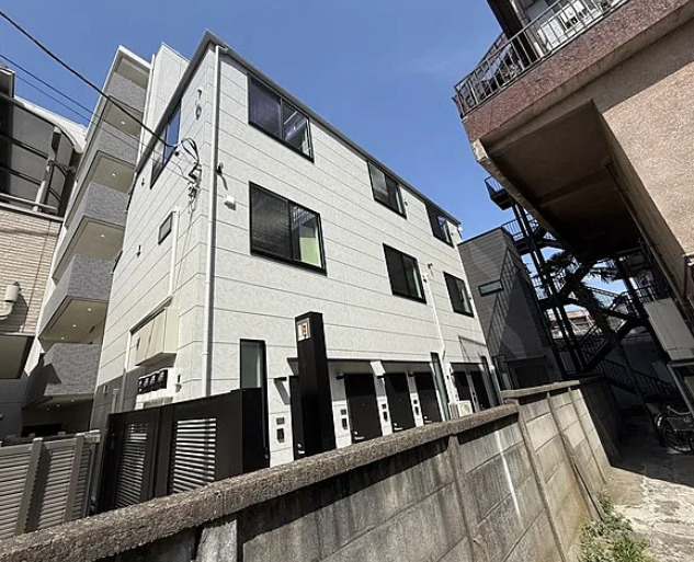 プラチナフォルム堀切菖蒲園の外観
