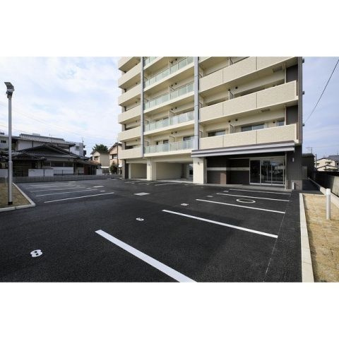 熊本市中央区保田窪１丁目の賃貸マンションの駐車場