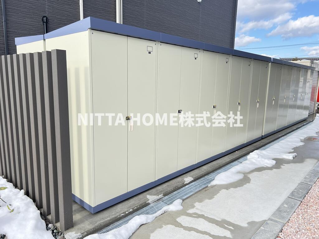 綾部市渕垣町森ケ井戸のアパートのその他共用部分|外部トランクは無料で使用OK◎
