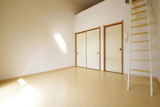 リバーサイド十禅寺（Ａ）の居間・リビング