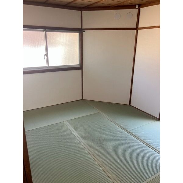 安倉中二丁目テラスの和室