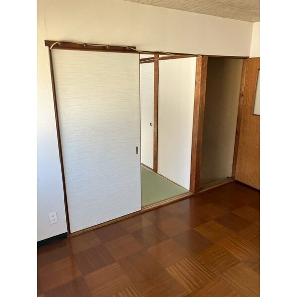 安倉中二丁目テラスの和室