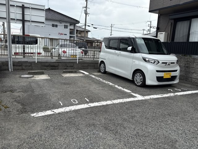 ファインステージの駐車場