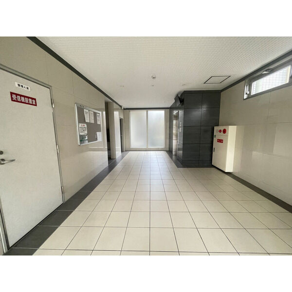 三島マンション博多駅東　吉塚小学校区のロビー|三島マンション博多駅東