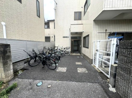 さいたま市南区南浦和１丁目の賃貸マンションのエントランス